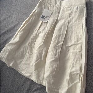 Forever 21 Cream Midi A-Line Skirt with Pleats